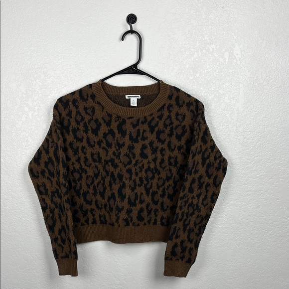 Nordstrom Women’s Brown and Black Leopard Cropped Sweater Crew Neck Sz M Mobwife - Picture 1 of 8